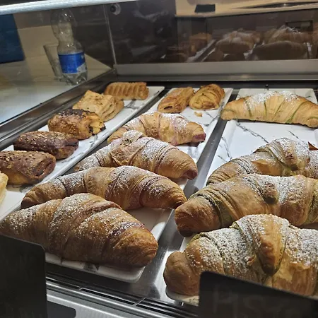 Bed & Breakfast La Di Piazza Motta Albese Con Cassano