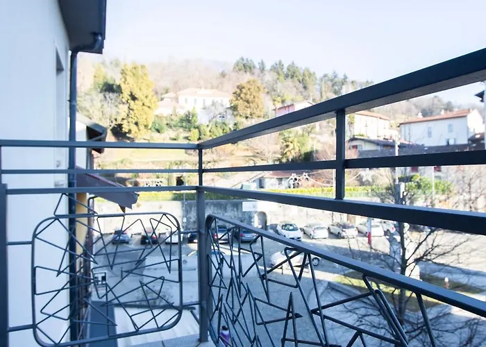 La Di Piazza Motta Bed & Breakfast Albese Con Cassano
