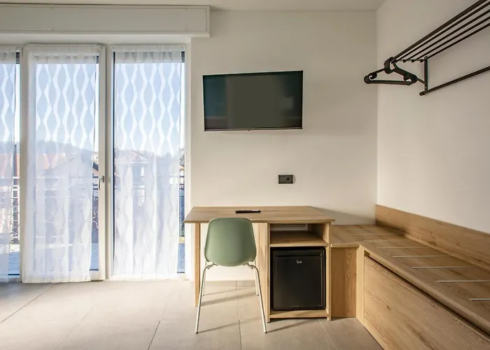 La Di Piazza Motta Bed & Breakfast 3*