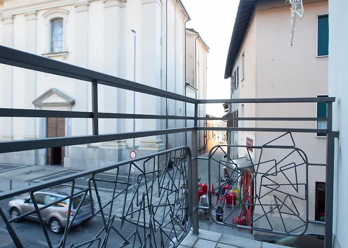 La Di Piazza Motta Bed & Breakfast Albese Con Cassano