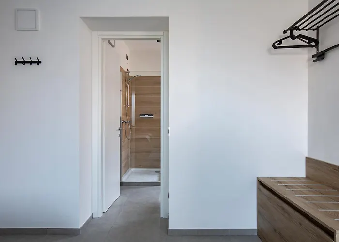 Bed & Breakfast La Di Piazza Motta 3*