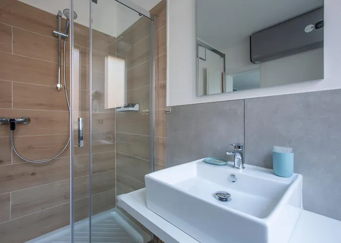 La Di Piazza Motta Bed & Breakfast